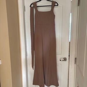 Show me your mumu Paris gown, colour: Dune, size medium